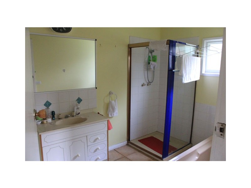 70 Old Carrajung Road, Carrajung Lower VIC 3844