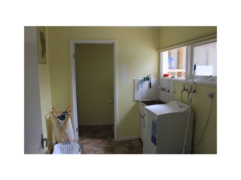 70 Old Carrajung Road, Carrajung Lower VIC 3844
