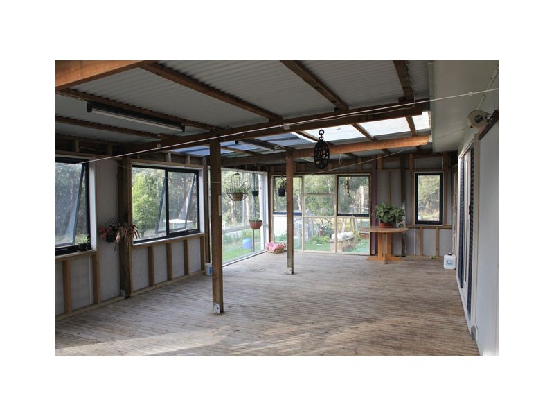 70 Old Carrajung Road, Carrajung Lower VIC 3844