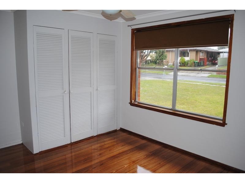 30 Dunbar Grove, Churchill VIC 3842