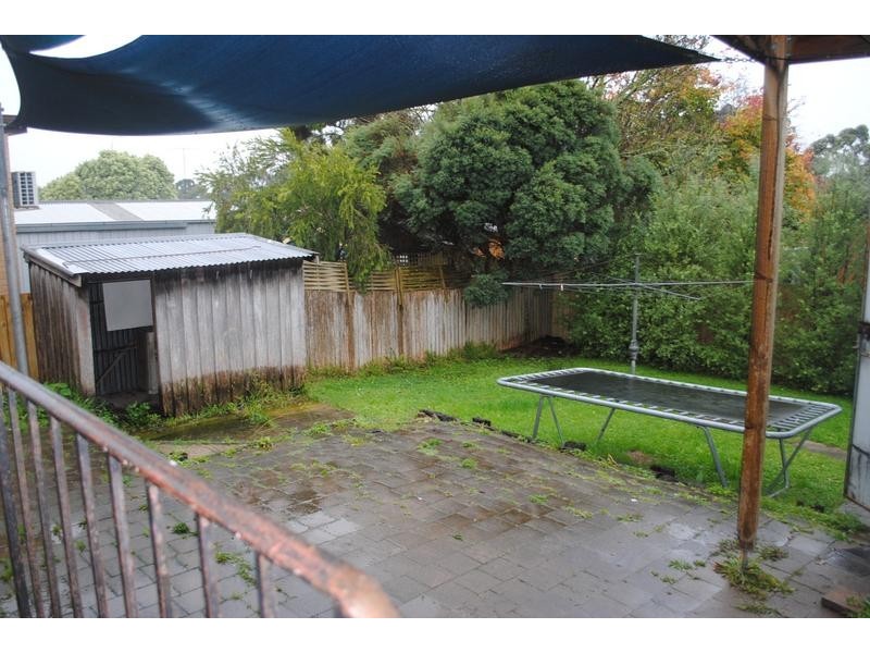 30 Dunbar Grove, Churchill VIC 3842