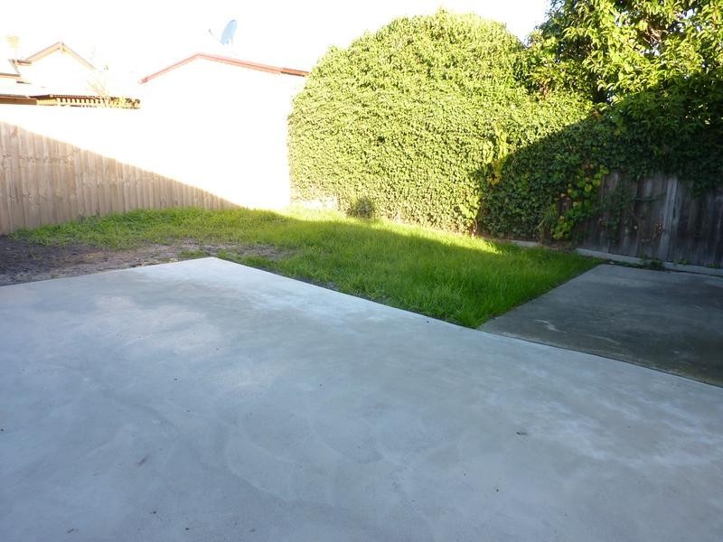 2/27 Gordon Street, Traralgon VIC 3844