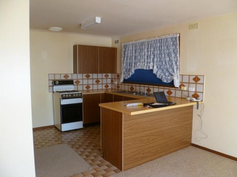2/2 Rose, Traralgon VIC 3844
