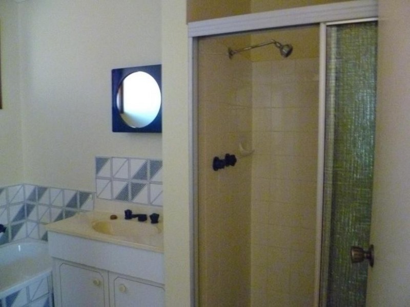 2/2 Rose, Traralgon VIC 3844