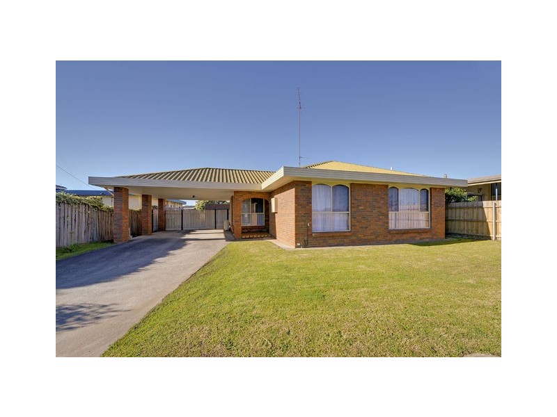 5 Hazelwood Road, Traralgon VIC 3844