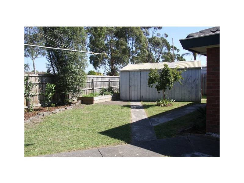 27 Rangeview Drive, Traralgon VIC 3844