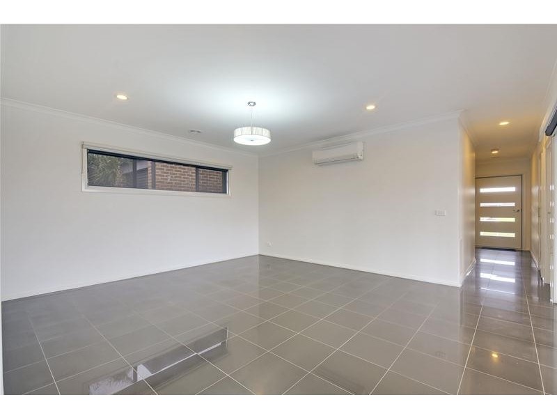8 Carlow Court, Traralgon VIC 3844