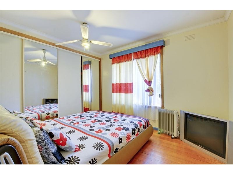 15 Saunders Crescent, Traralgon VIC 3844