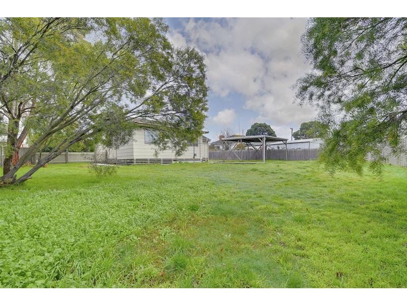 4 Barker Crescent, Traralgon VIC 3844