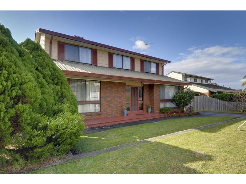 46 Parkwood Way, Traralgon VIC 3844