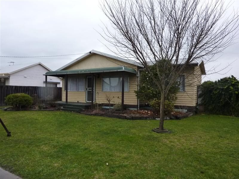 17 Gillies Crescent, Traralgon VIC 3844