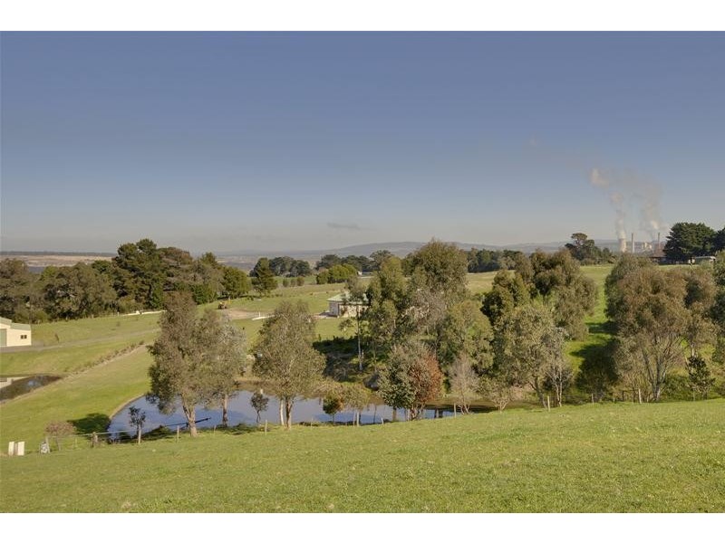 51 Nardinos Road, Yallourn North VIC 3825