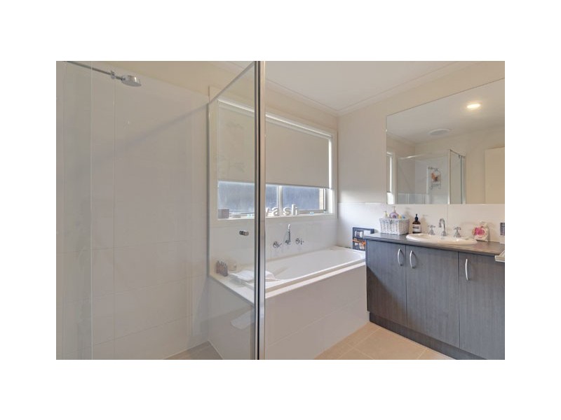 7 Mapleson Drive, Traralgon VIC 3844