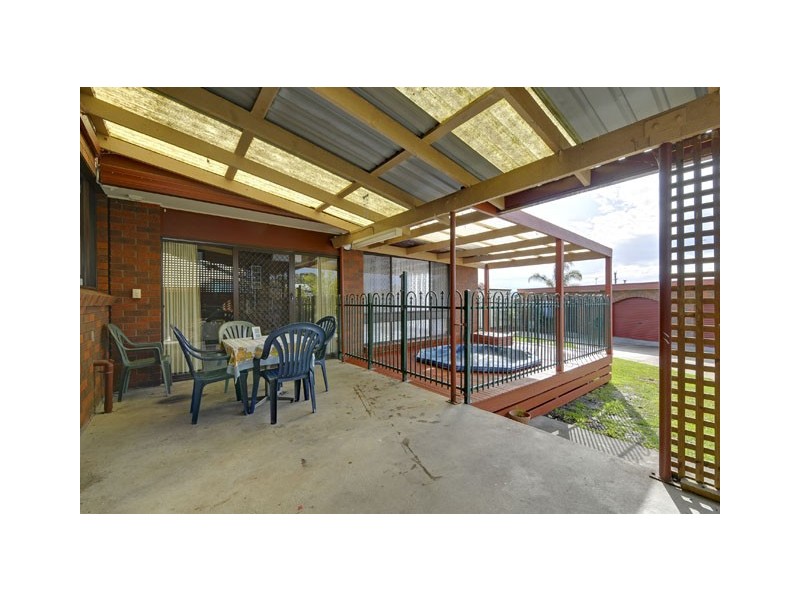 46 Parkwood Way, Traralgon VIC 3844