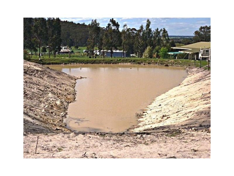 50 Sunderland Road, Glengarry VIC 3854