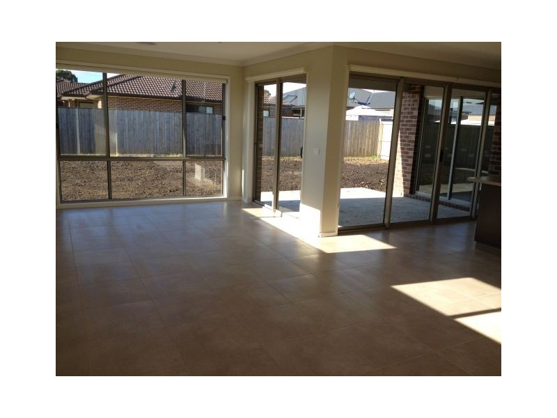 91 Hammersmith Circuit, Traralgon VIC 3844