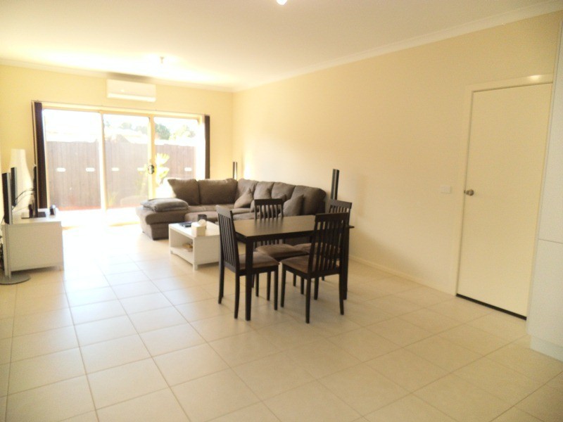 2/10 Greythorn Road, Traralgon VIC 3844