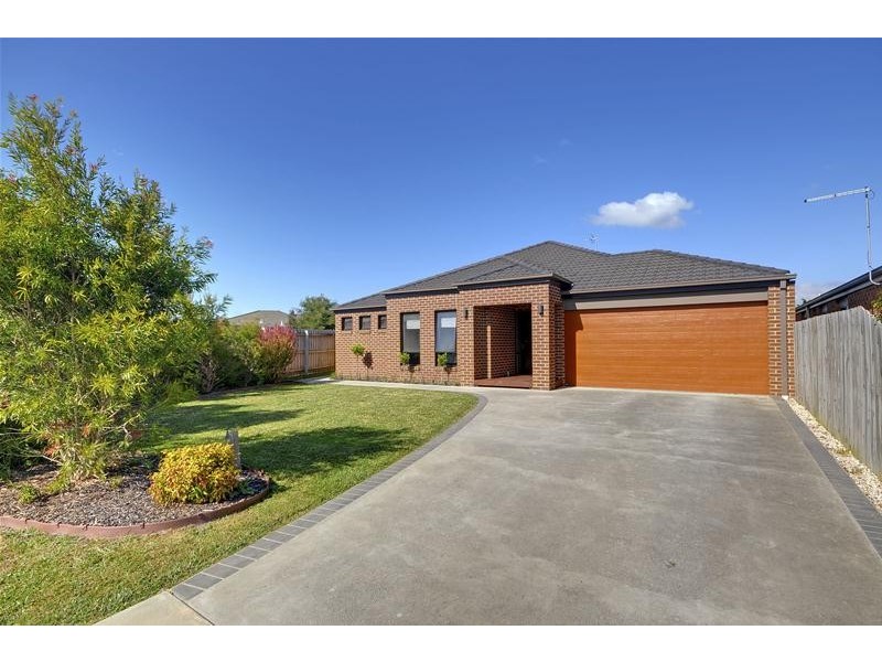 8 Mayo Close, Traralgon VIC 3844