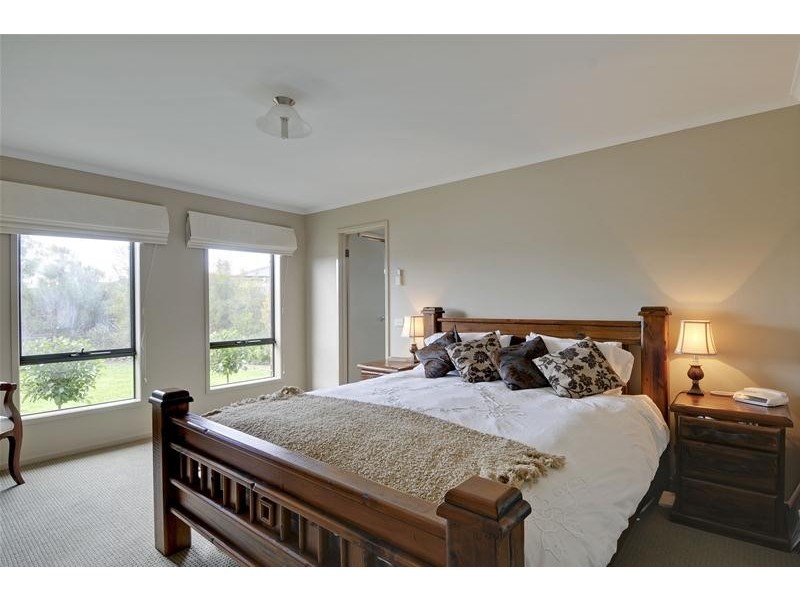 8 Mayo Close, Traralgon VIC 3844