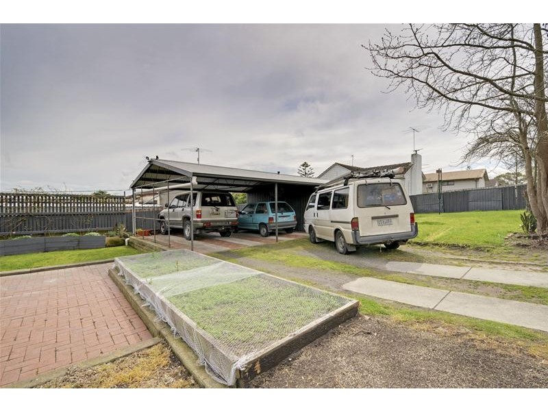 11 Donald Street, Morwell VIC 3840