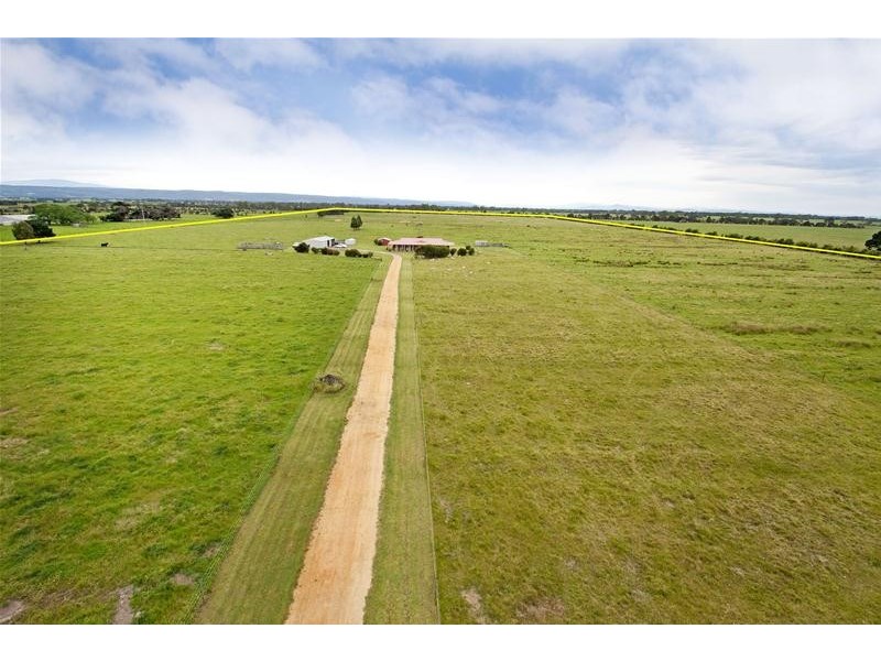 894 Cairnbrook Road, Glengarry VIC 3854