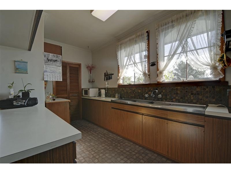 9 Wicks Crescent, Morwell VIC 3840