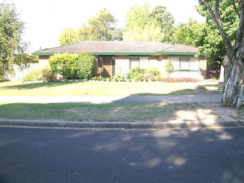 16 West Court, Traralgon VIC 3844