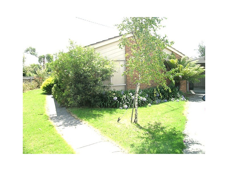 8 Blundell Court, Traralgon VIC 3844