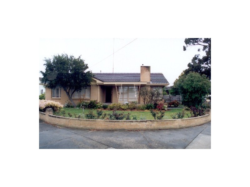 17 Ambrose Avenue, Traralgon VIC 3844