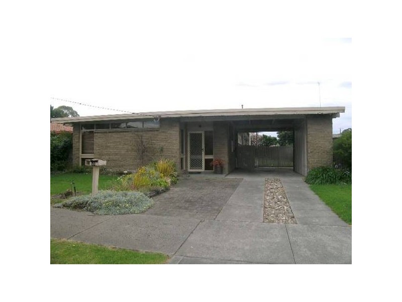 13 Riggall Road, Traralgon VIC 3844