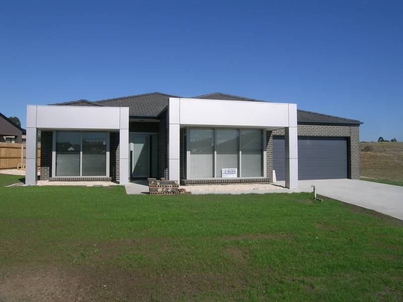 19 Sherwood Court, Traralgon VIC 3844