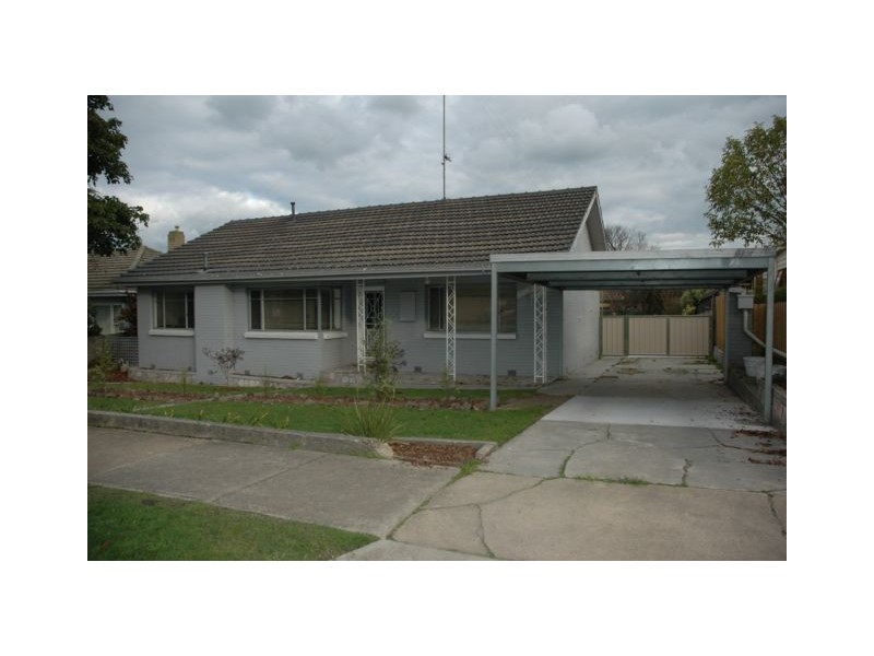 19 Gordon Street, Traralgon VIC 3844