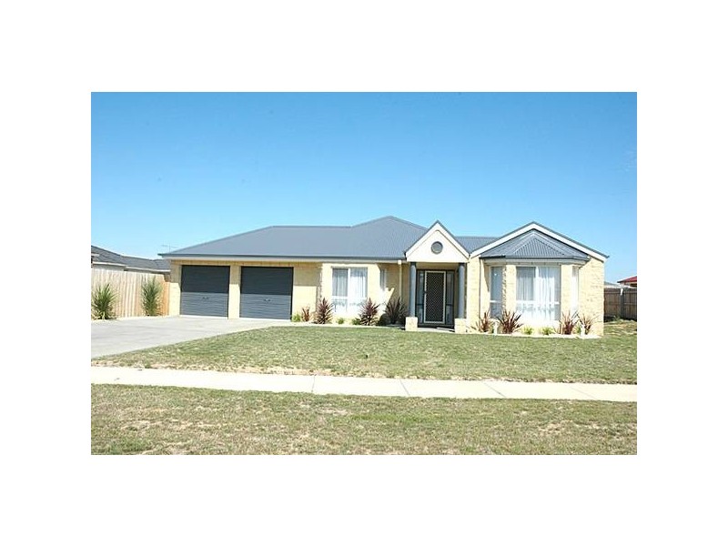 17 Connaught Way, Traralgon VIC 3844