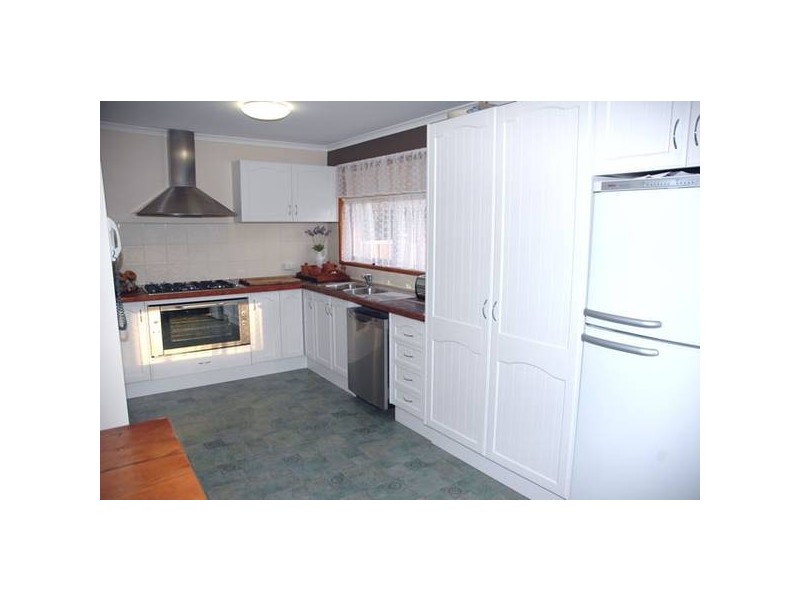 35-37 Sparks Lane, Toongabbie VIC 3856