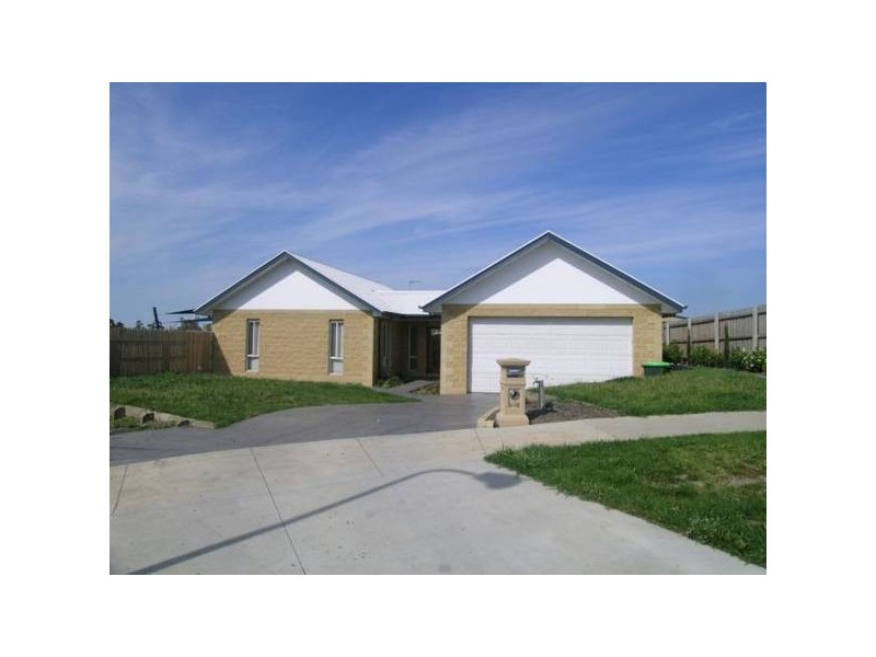 1/18 Fairway Drive, Traralgon VIC 3844