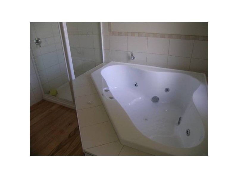 1/18 Fairway Drive, Traralgon VIC 3844