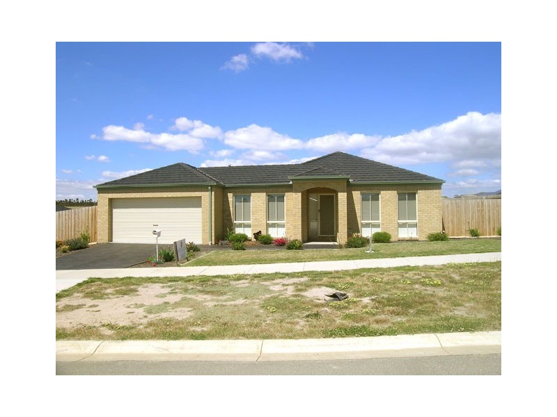 106 Ellavale Drive, Traralgon VIC 3844