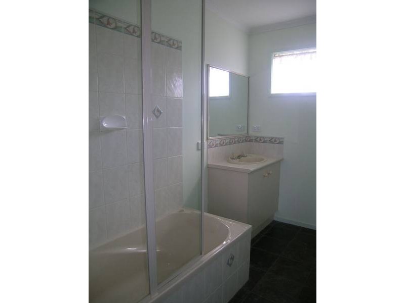 2 Oak Avenue, Traralgon VIC 3844