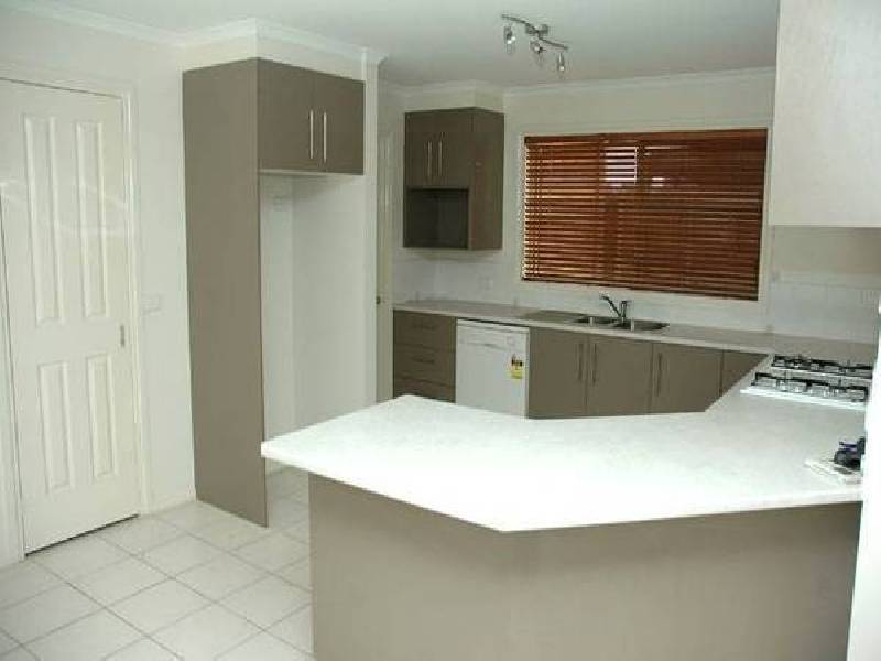 The Avenue, Traralgon VIC 3844