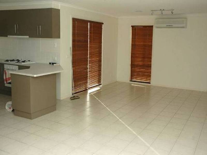 The Avenue, Traralgon VIC 3844