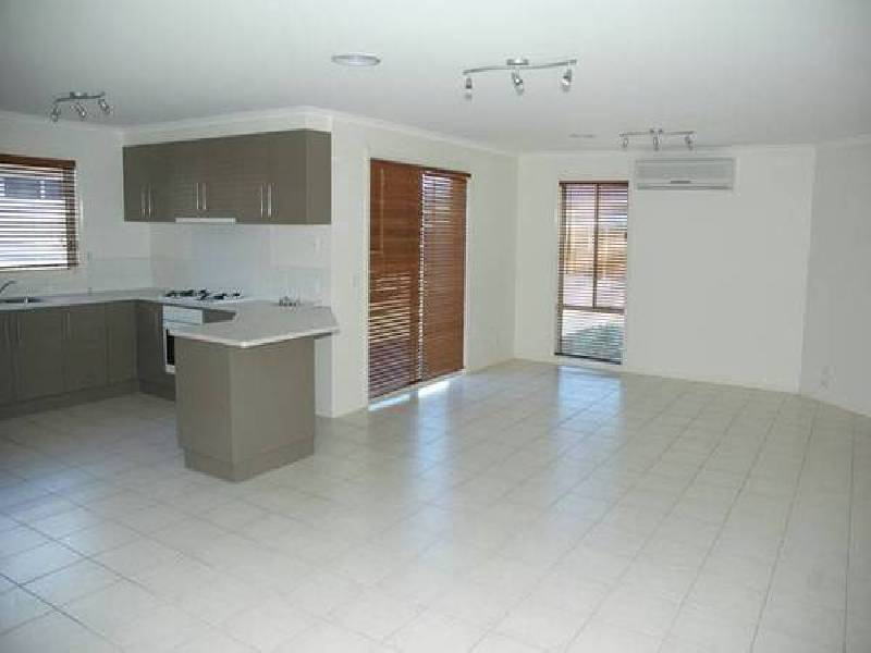 The Avenue, Traralgon VIC 3844