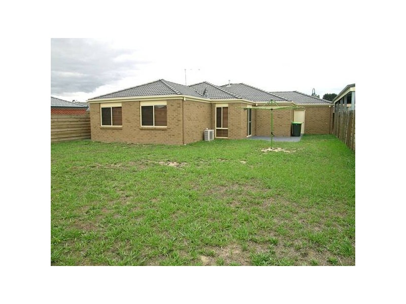The Avenue, Traralgon VIC 3844