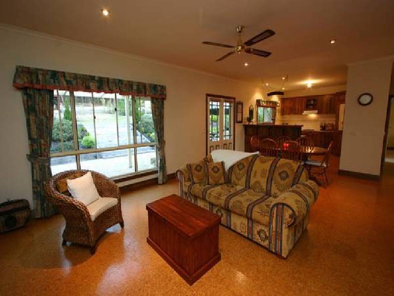 17 Cashmere Drive, Traralgon South VIC 3844