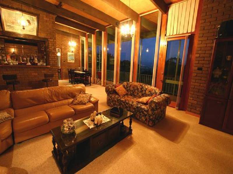 35 COOLOONGATTA DRIVE, Tyers VIC 3844