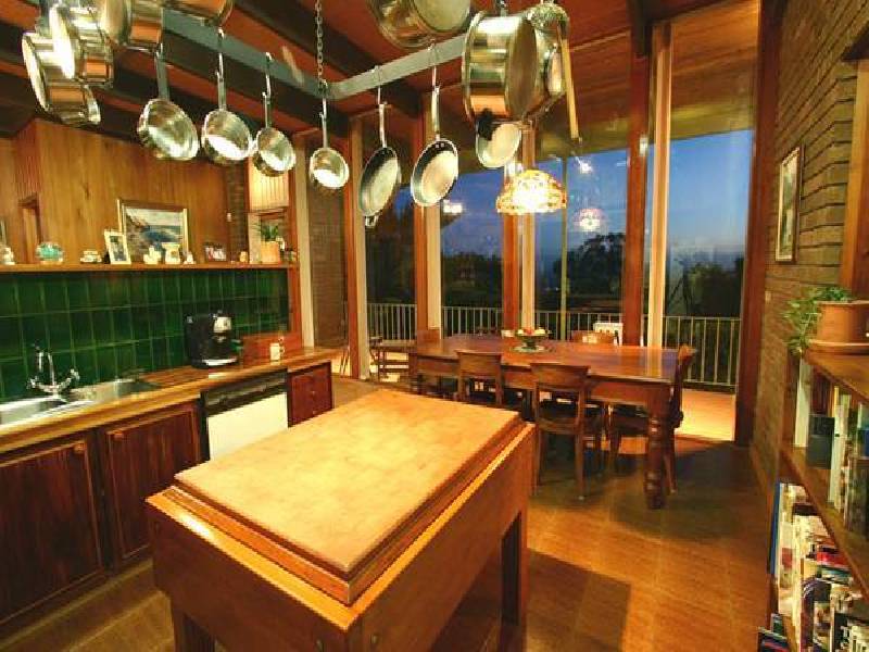 35 COOLOONGATTA DRIVE, Tyers VIC 3844