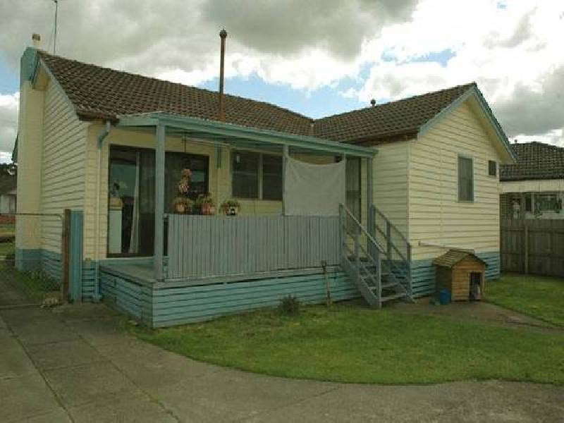 36 JUNIER STREET, Morwell VIC 3840