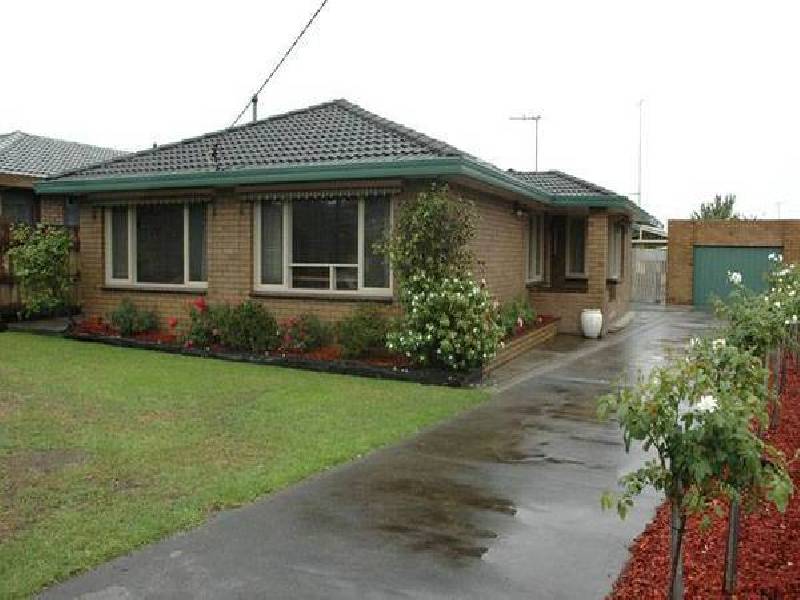 8 WEST COURT, Traralgon VIC 3844