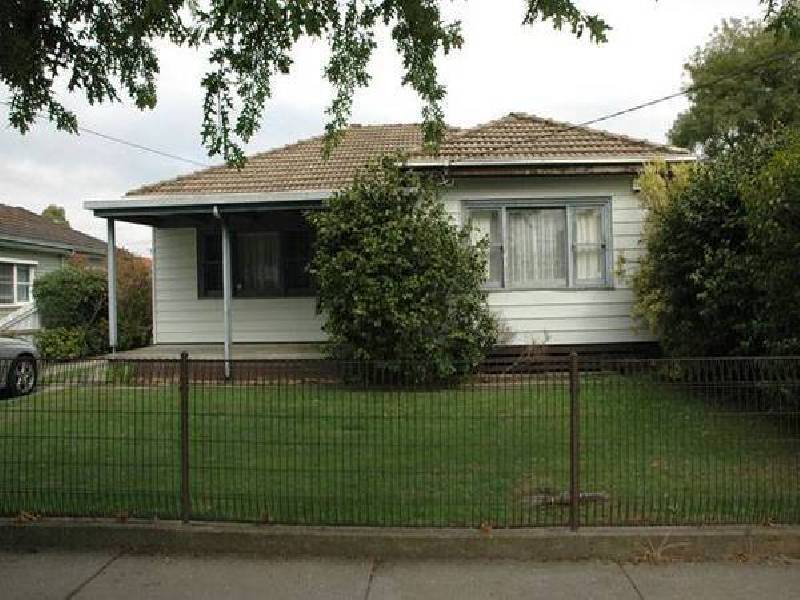 2 BREEDON STREET, Traralgon VIC 3844