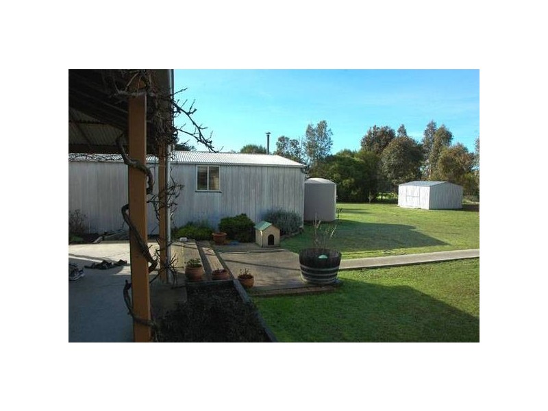 16-22 KING ROAD, Glengarry VIC 3854