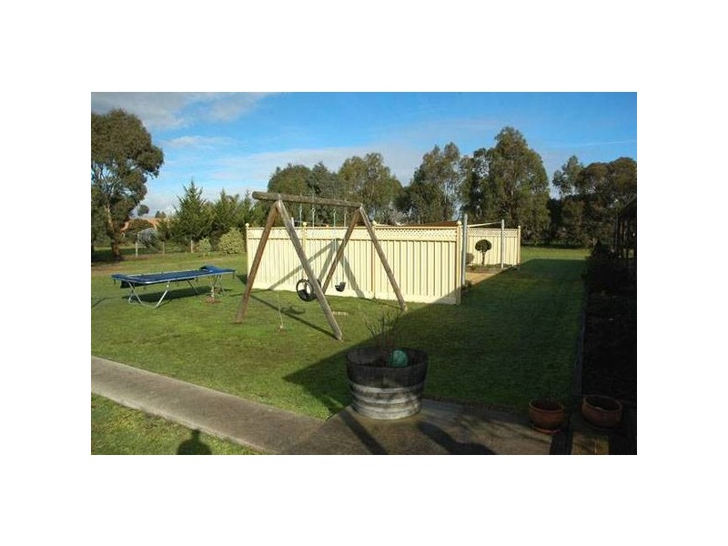 16-22 KING ROAD, Glengarry VIC 3854